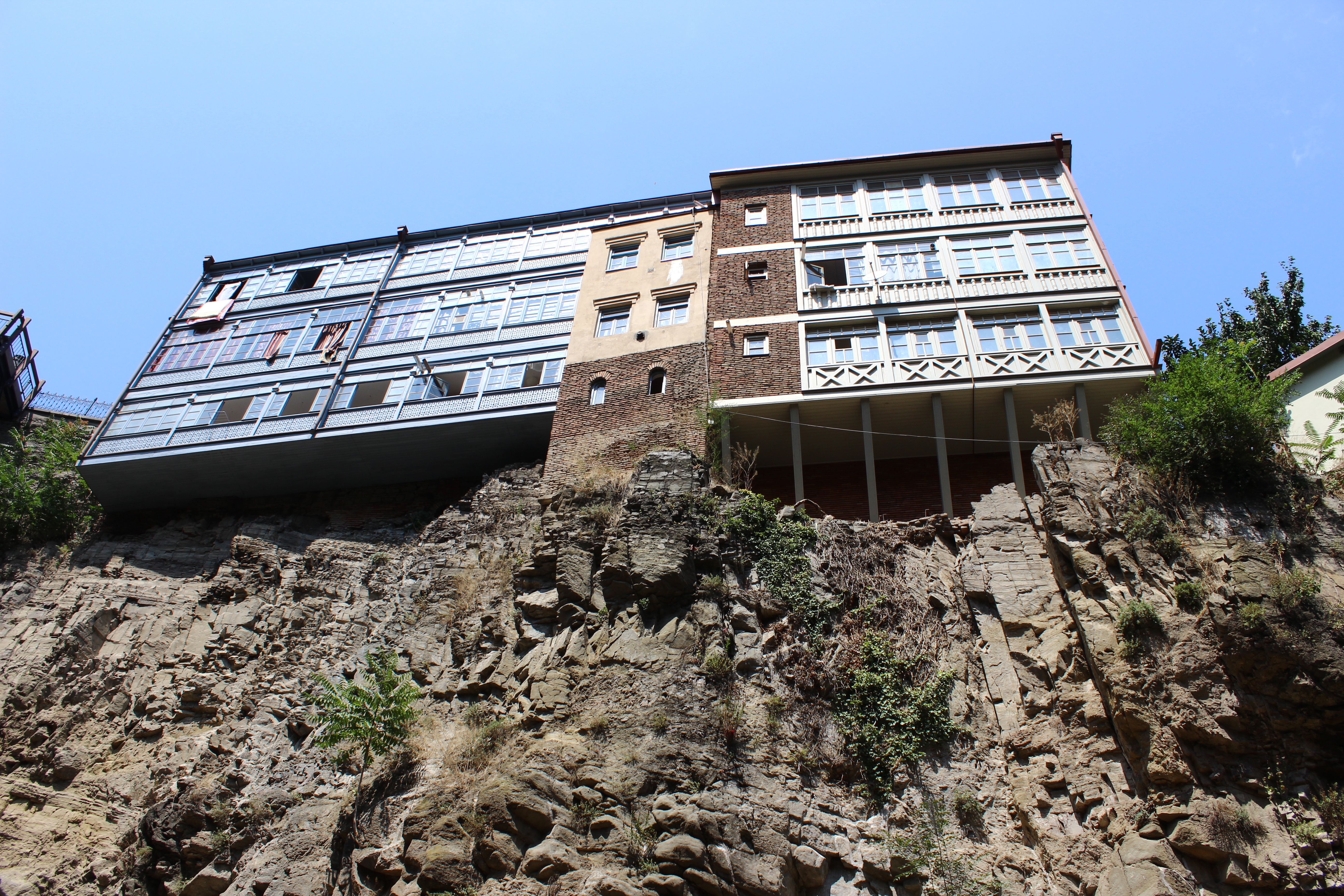House on cliff - Tbilisi