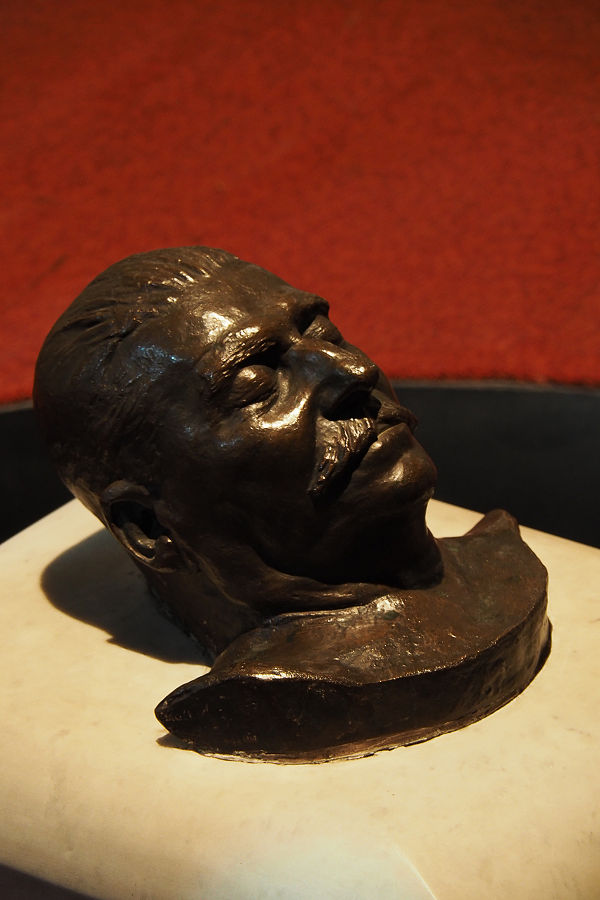 Stalin's death mask